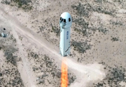 贝索斯旗下蓝色起源火箭发射升空 成功将6名乘客送上太空