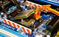 消息称世嘉酝酿全新复古掌机：5 英寸 OLED 屏幕、支持实体卡带